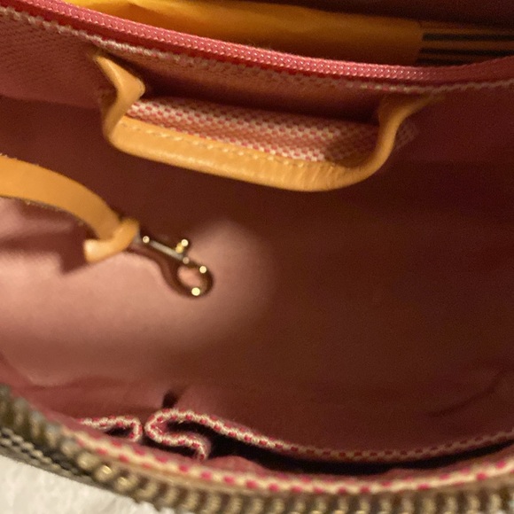 Dooney and Bourke Handbag - Picture 6 of 12